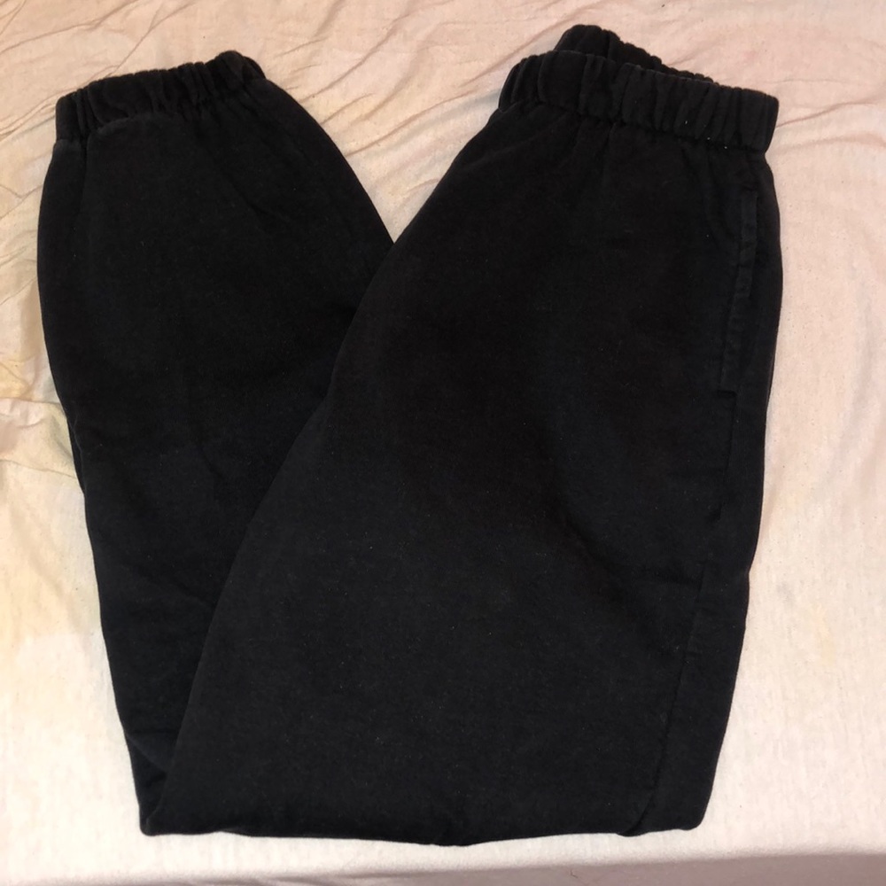Brandy Melville Rosa Sweatpants